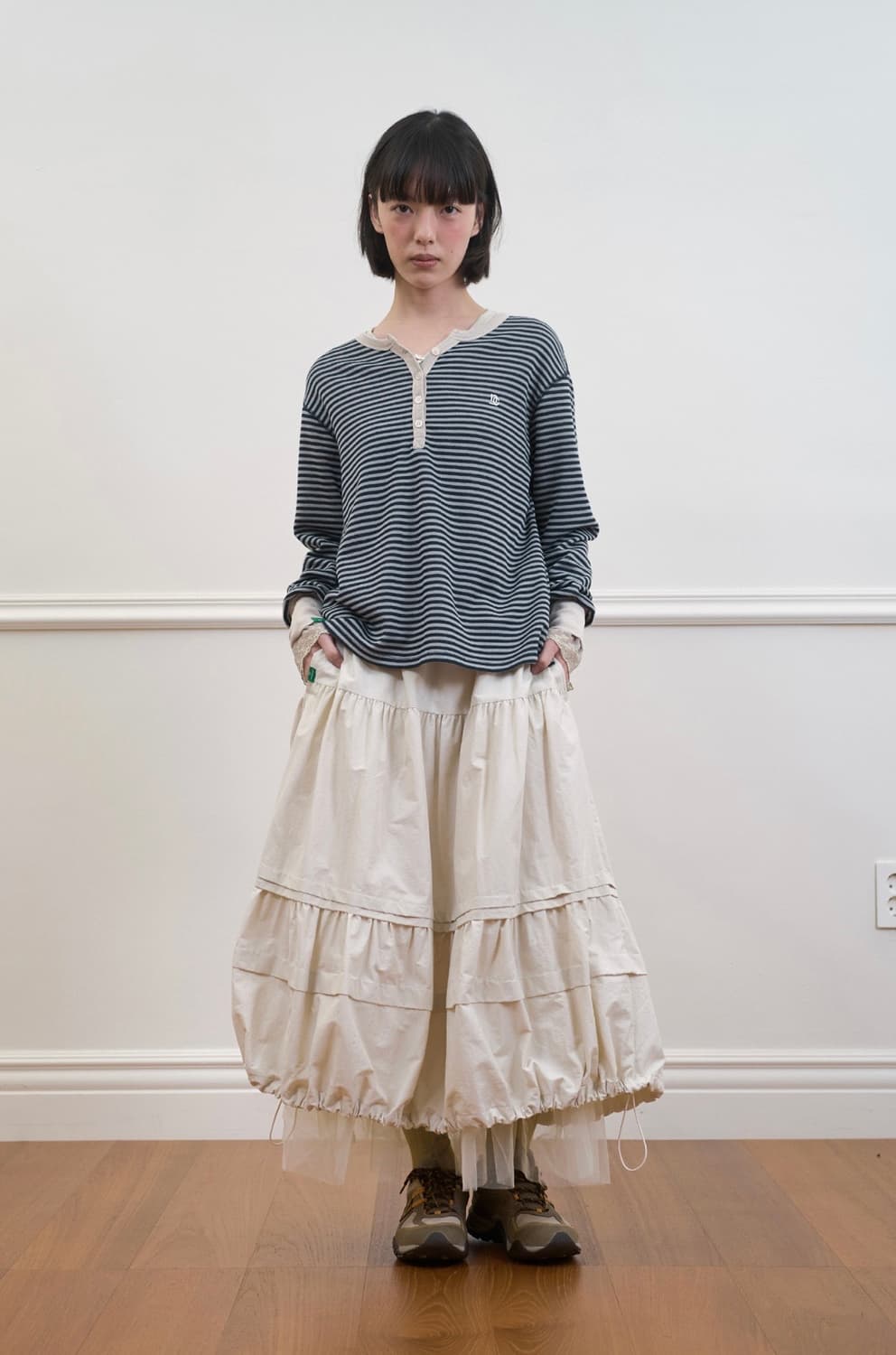 노컨텐츠 톤 다운 스트라이프 티 아이보리 상품이미지3