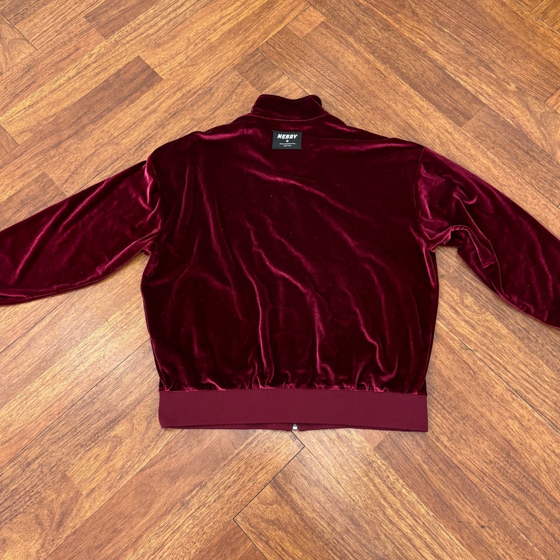 M(100) NERDY 널디 벨벳 트랙탑 저지 집업  상품이미지2