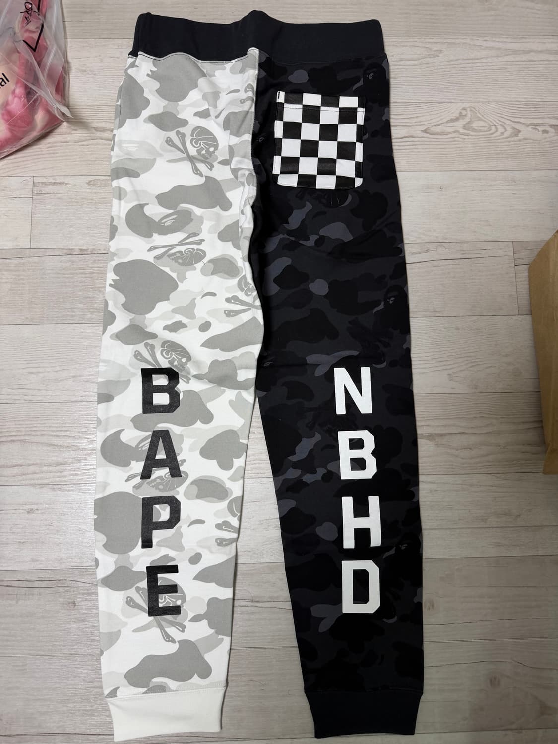 베이프 네이버후드 스웻팬츠 상품이미지2