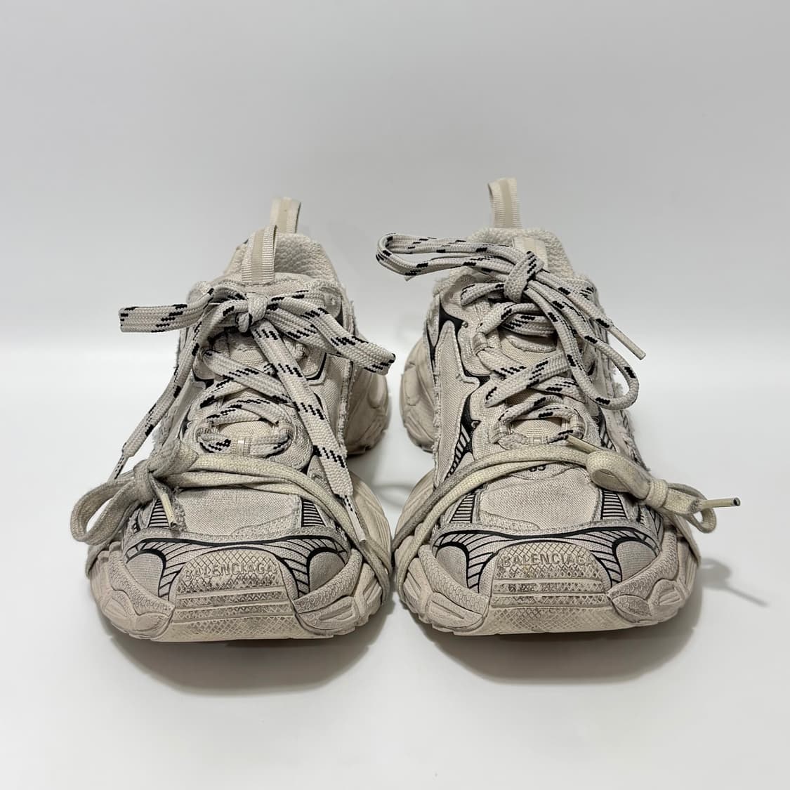 발렌시아가 더티 컷 아웃 3XL 스니커즈 (255 260)  상품이미지2