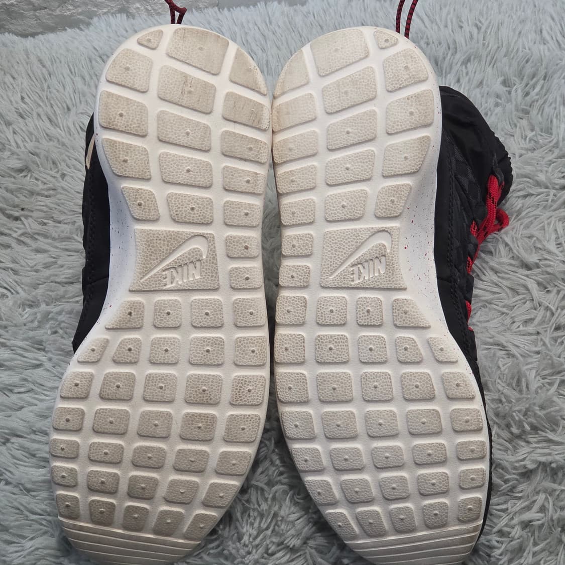 3w-2:나이키 스니커부츠 패딩 윈터부츠 블랙/레드 (240mm) 상품이미지9