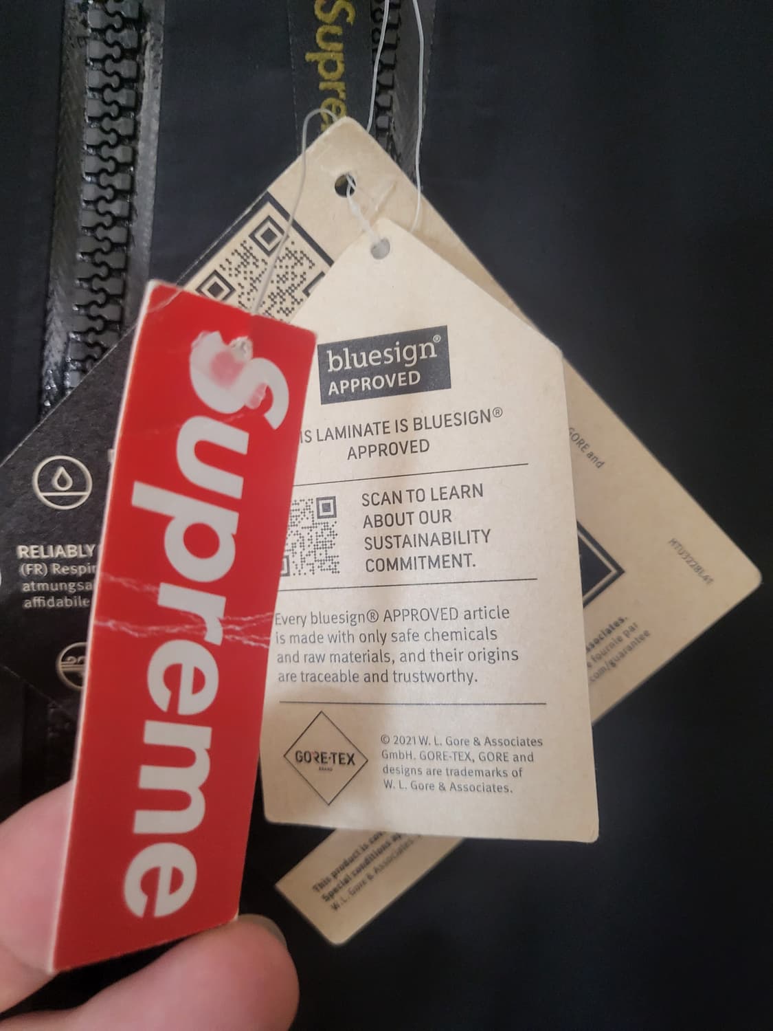 슈프림 고어텍스 700 23FW 상품이미지4