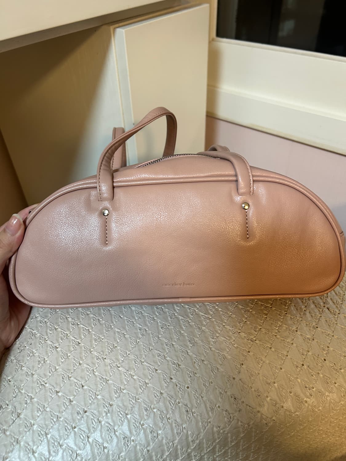 썸웨어버터 demi baguette bag - powder pink 상품이미지3