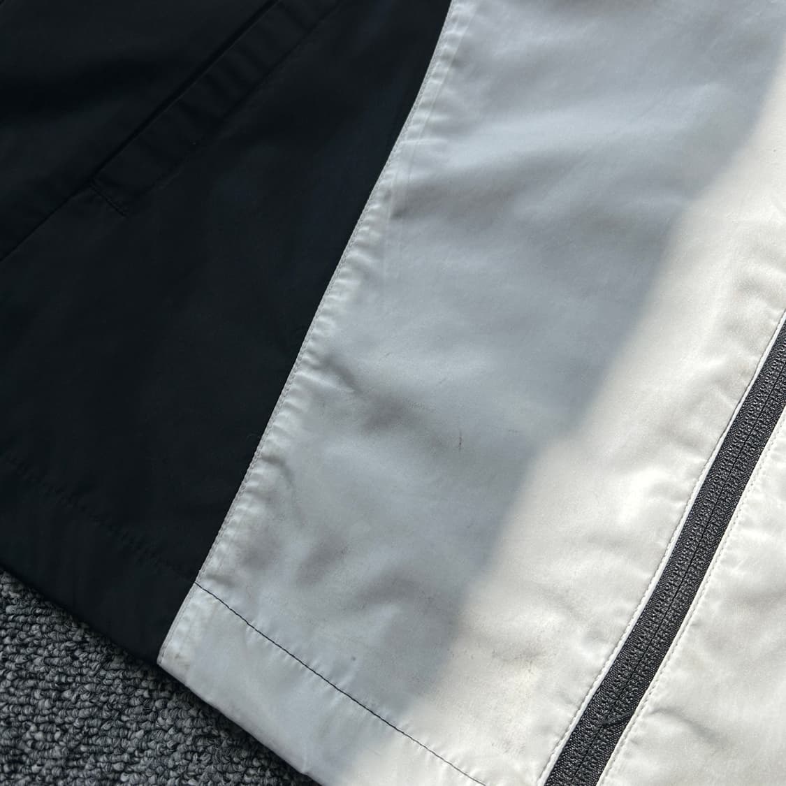 미즈노 올드스쿨 퍼포먼스 바람막이  상품이미지8