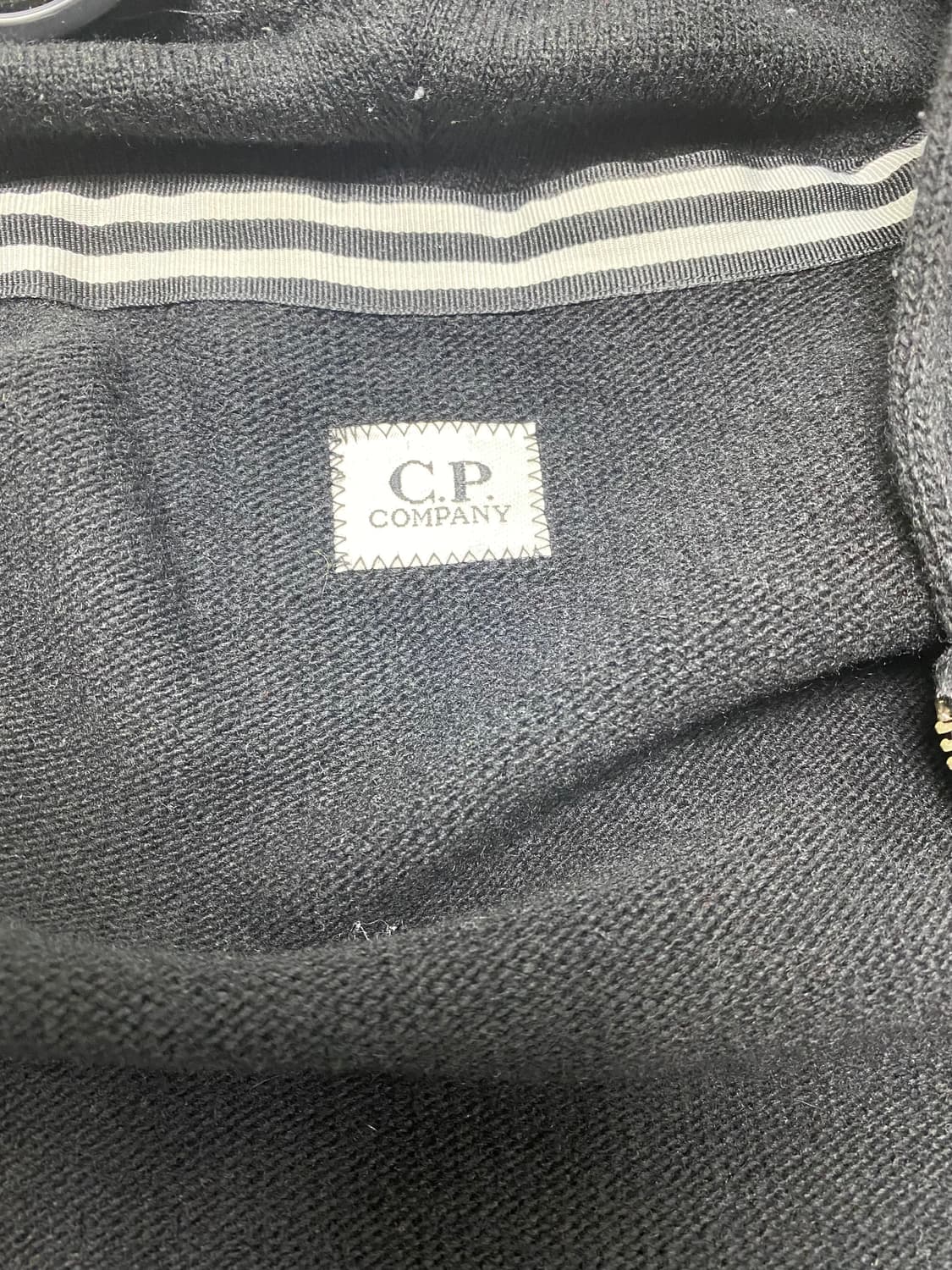 Cp컴퍼니 니트 후드 집업 블랙 100 상품이미지3