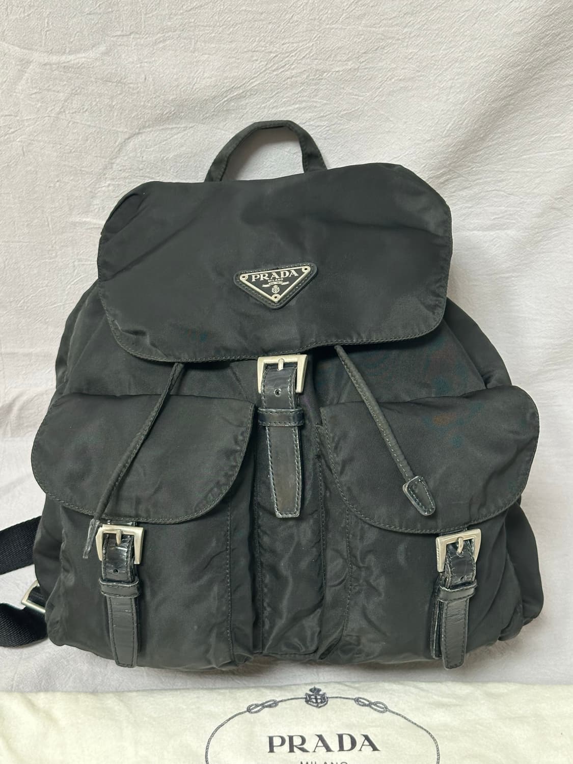 프라다 포코노 나일론 투포켓 백팩 미디움 미듐 상품이미지2