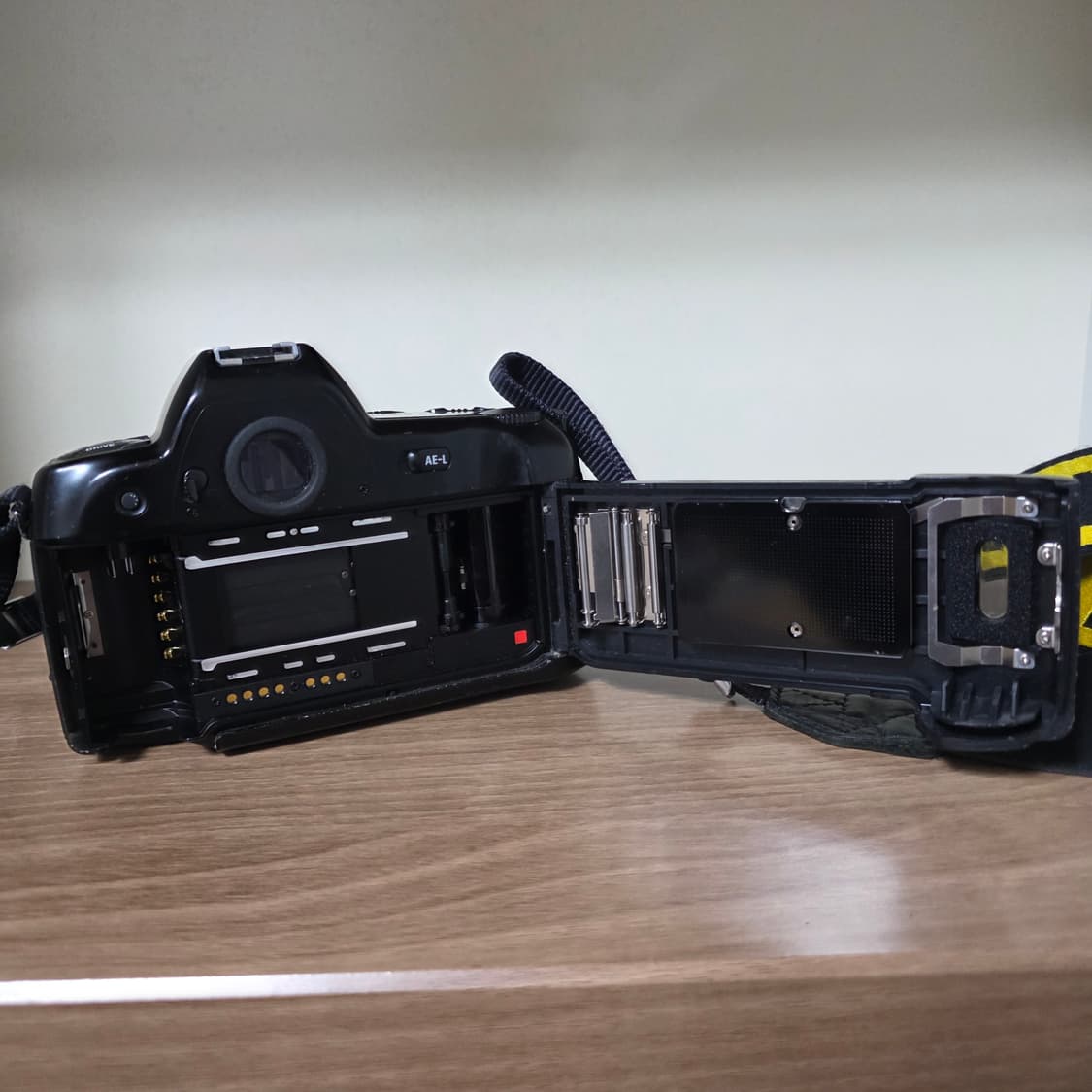 니콘 SLR 필름 카메라 F90X + 28-70mm렌즈 상품이미지4