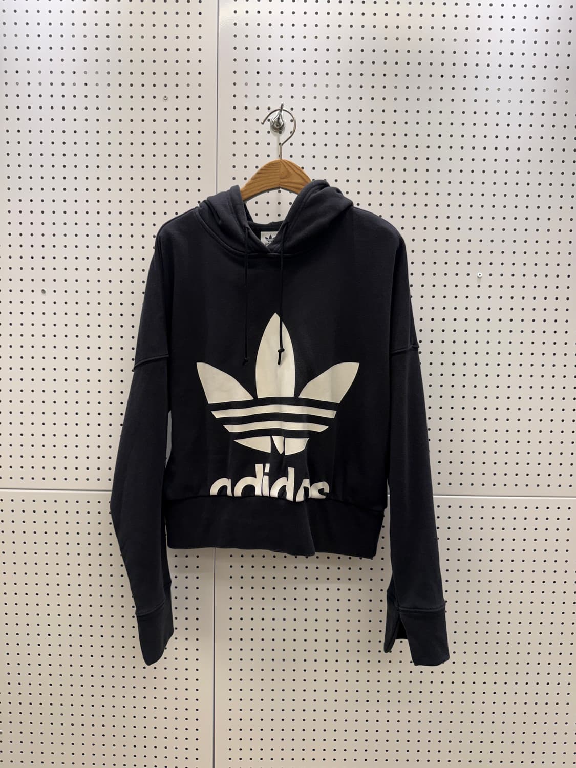 아디다스 오리지널스 트레포일 크롭 후드 U1693 상품이미지2