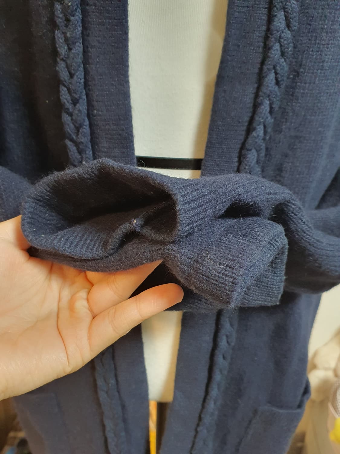 [빈티지] 네이비색 꽈배기 니트 가디건 비앙카 가디건 상품이미지4