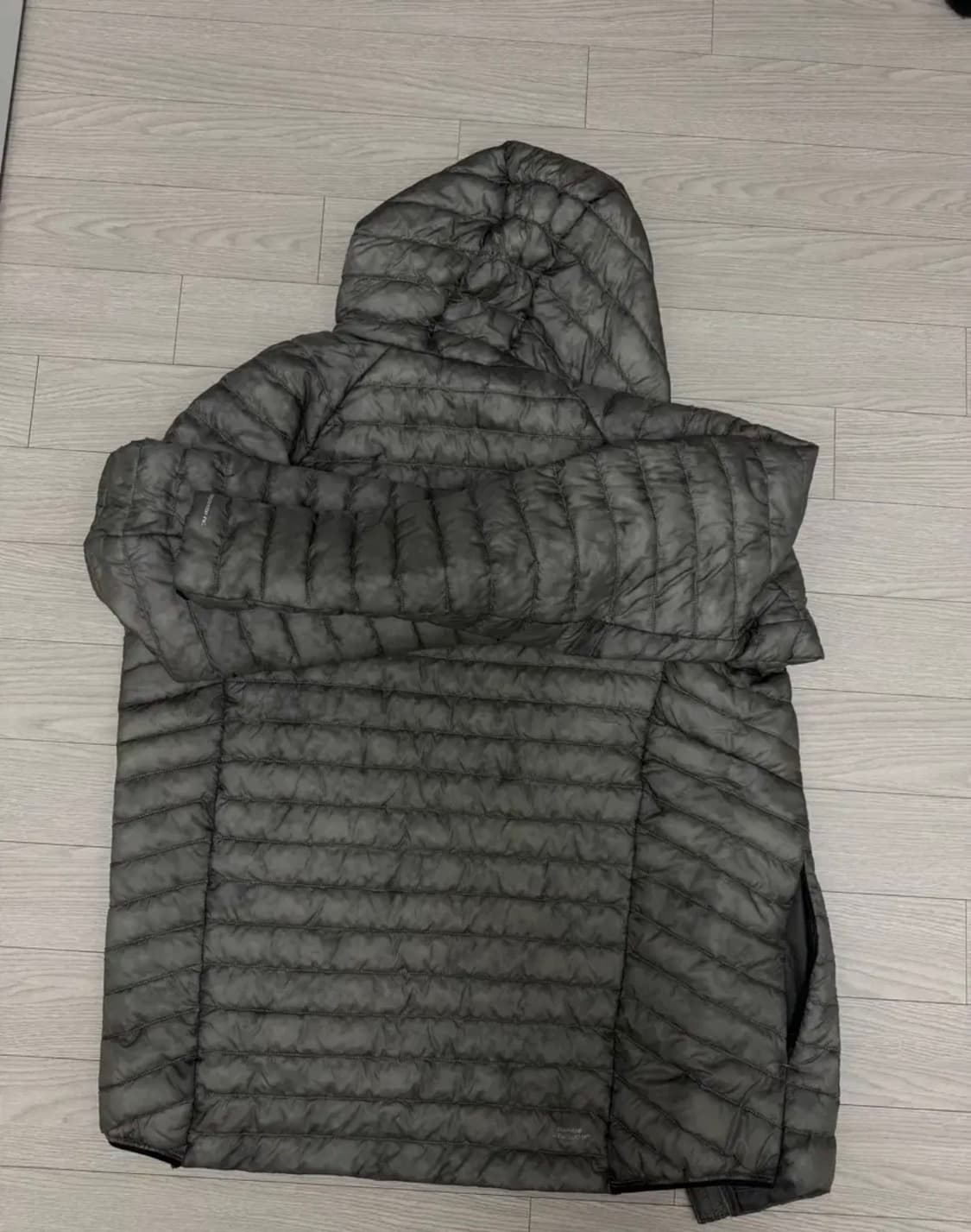 고요웨어 그레이 경량패딩 판매합니다 XL 상품이미지2