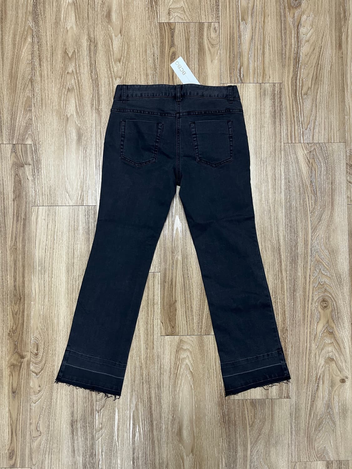 (새상품) BCBG 부츠컷 흑청바지 26 상품이미지3