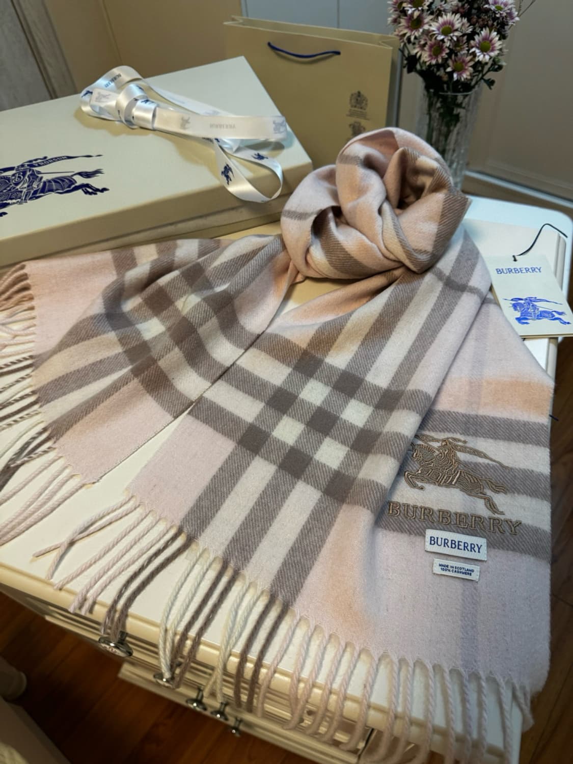 버버리숙녀 리버서블 스카프100% 램스울
 상품이미지3