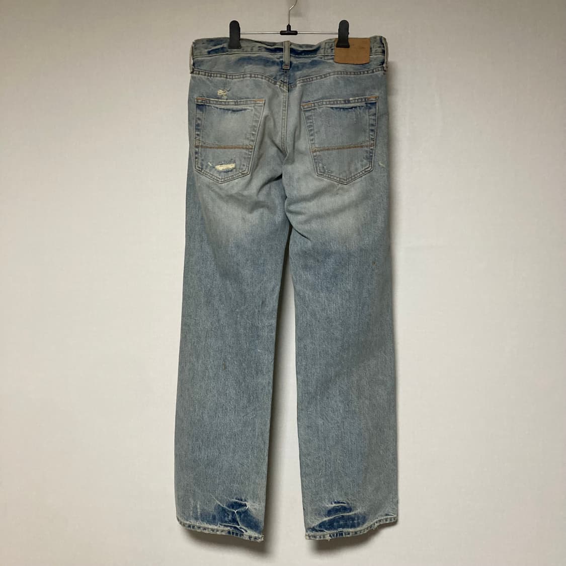 Abecrombie&Fitch KILBURN 로우라이즈 데미지 부츠컷 상품이미지2