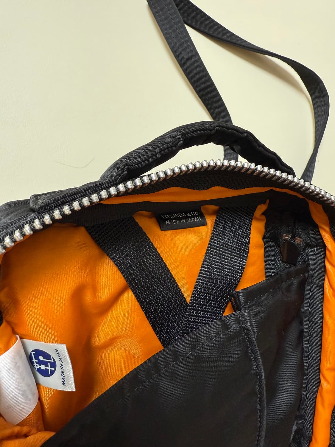 (신형) PORTER 포터 탱커 스퀘어 숄더백 블랙 상품이미지10