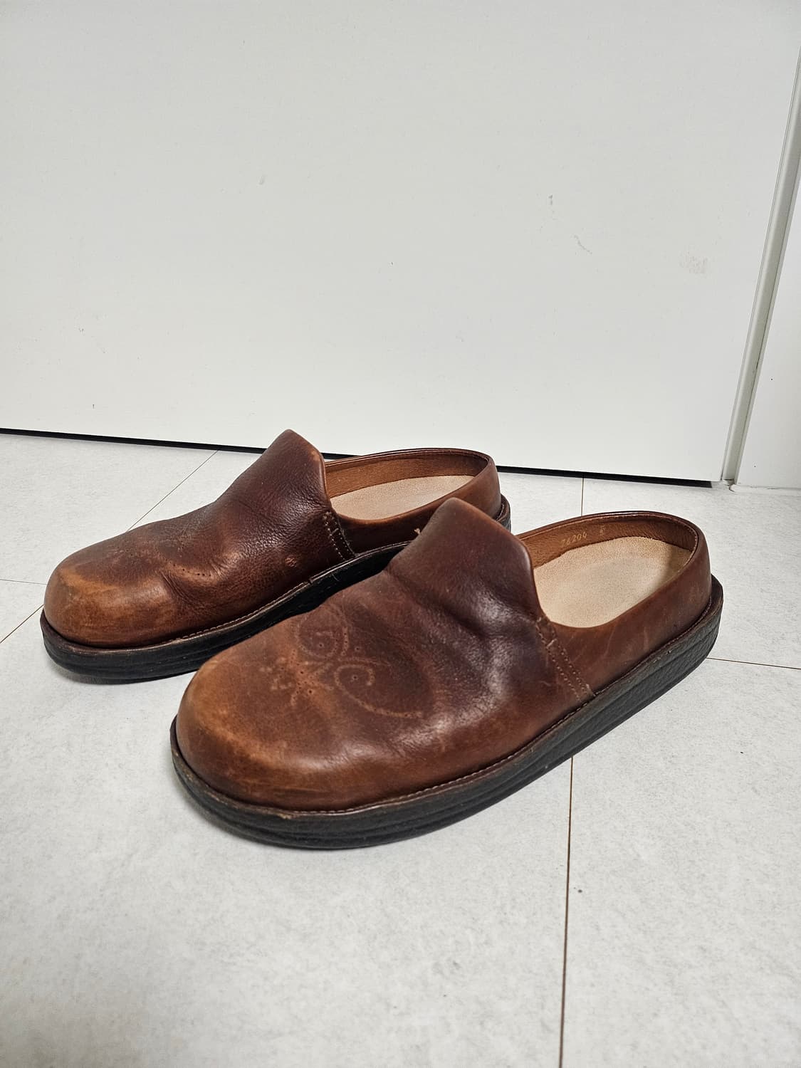 아나텍 ANA-TECH 웨스턴 뮬
 상품이미지2