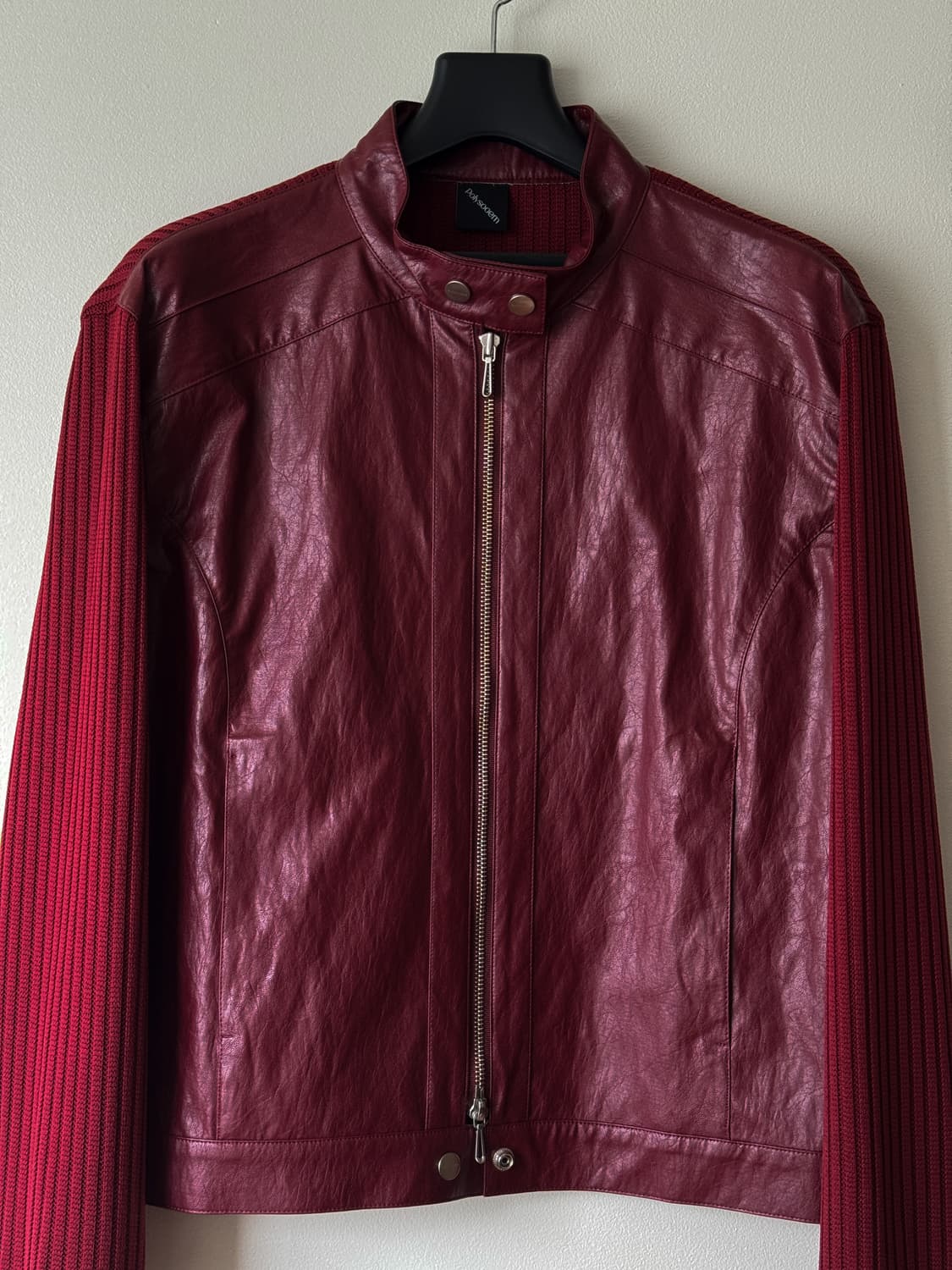 폴리수엠 리브드 패널 바이커 자켓 (레드) 상품이미지3