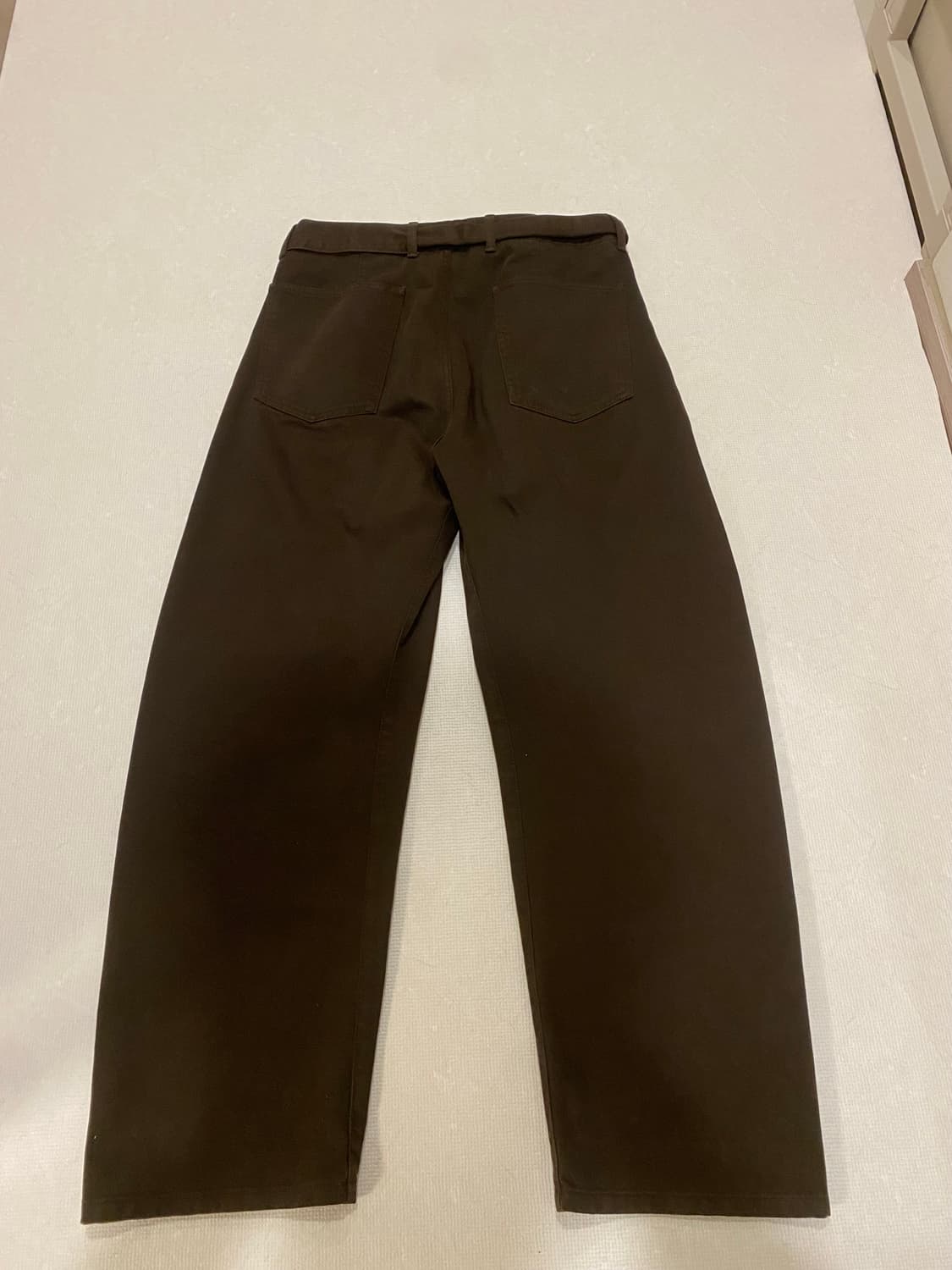 23fw 르메르 트위스트 벨티드 팬츠 에스프레소 M 상품이미지3