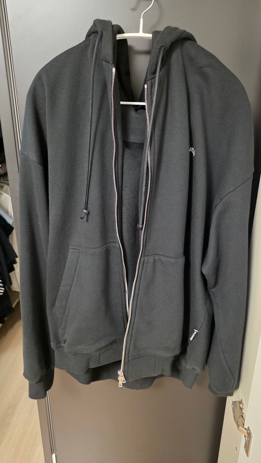 24fw 준지 성수팝업 MONSTER 후드집업 2사이즈 상품이미지1