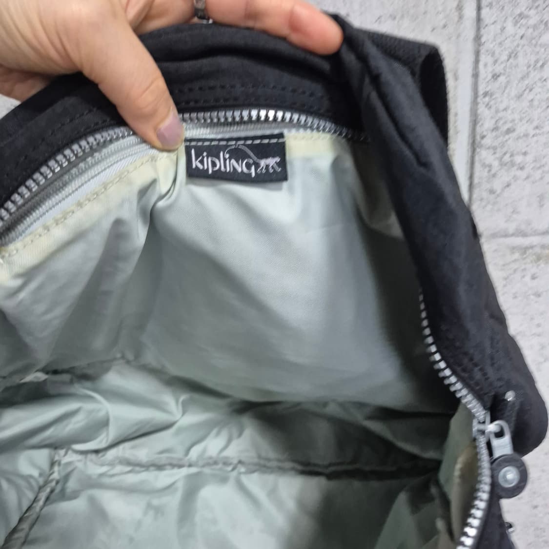 키플링 위크엔드 블랙 토트백 상품이미지8
