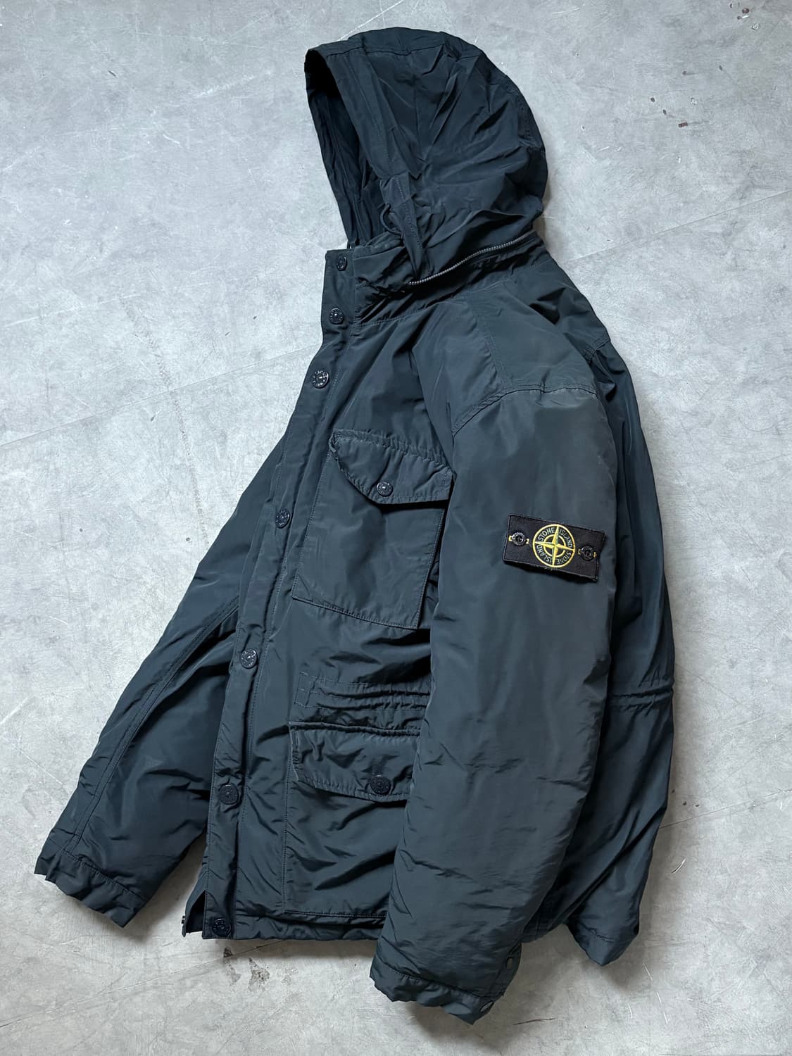 Stone-Island 스톤아일랜드 마이크로랩스 와펜 다운 자켓  상품이미지2