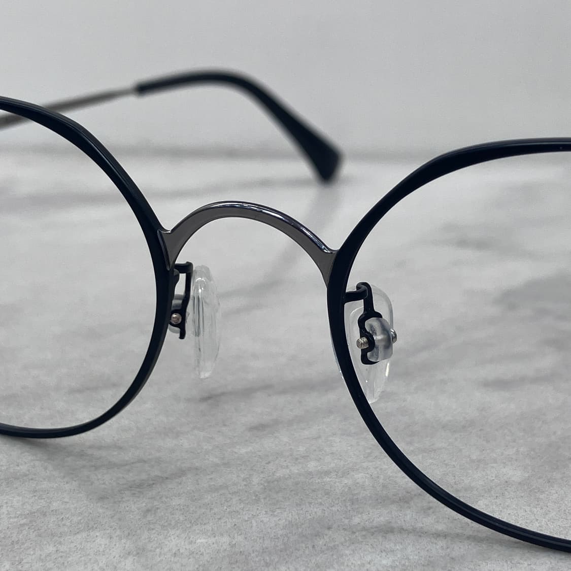 C70 크루세이드 Crusade 블랙 다각 오벌 메탈테 안경 상품이미지5