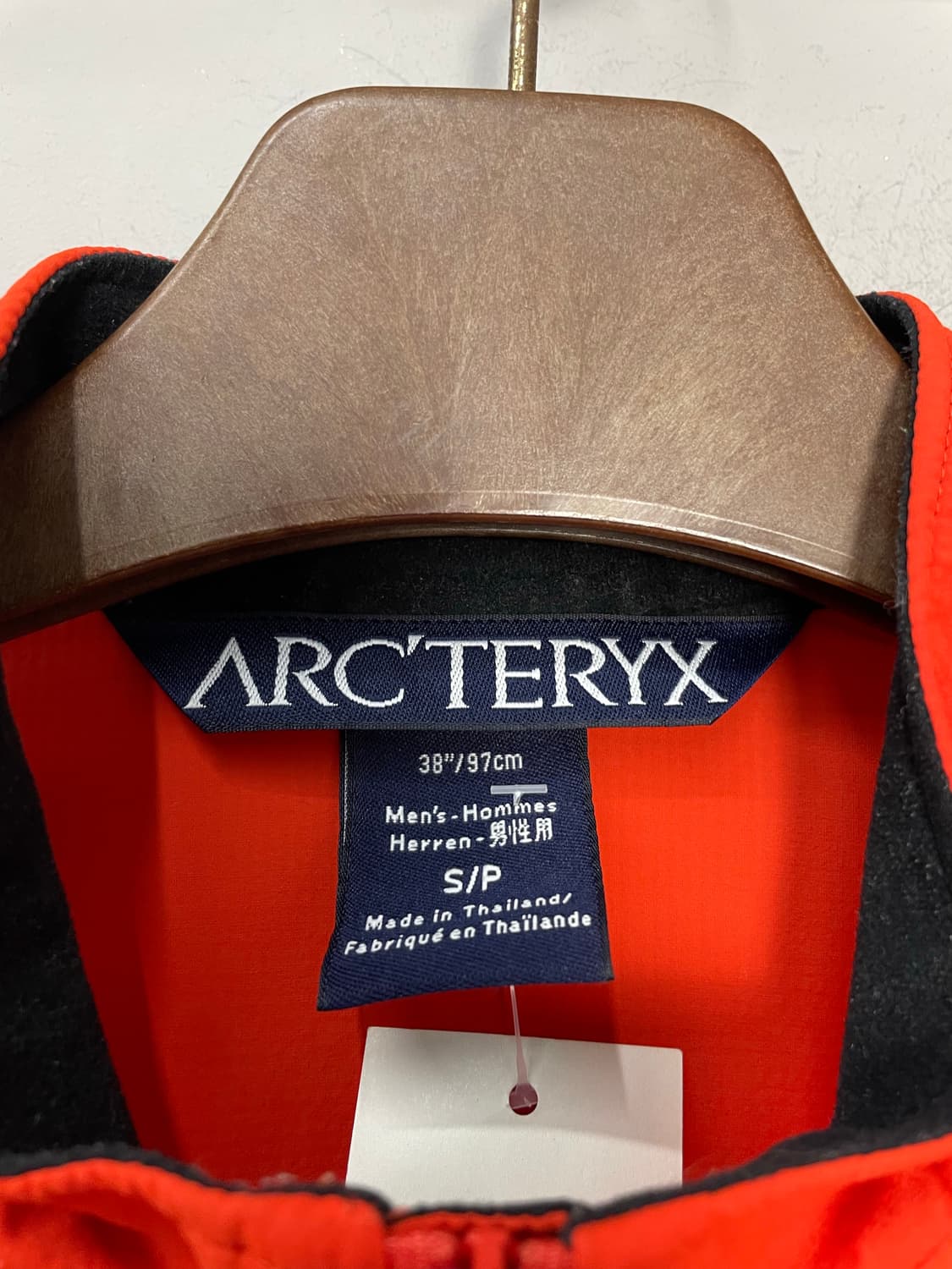 아크테릭스 오렌지 경량 나일론 바람막이 H2006 상품이미지6