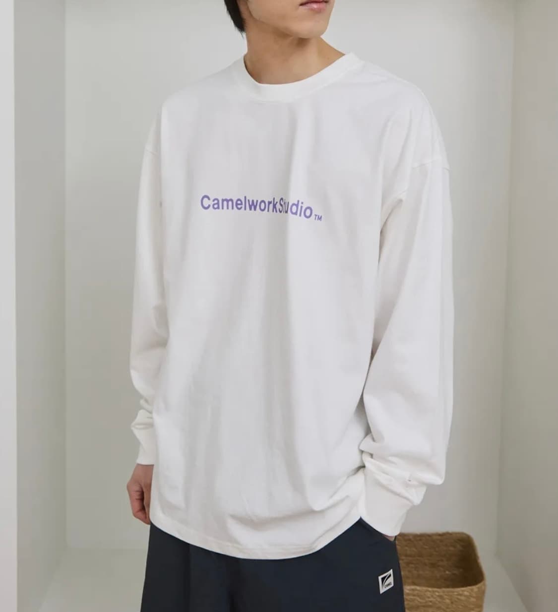 [새상품] 카멜 레터링 로고 긴팔티셔츠 상품이미지1