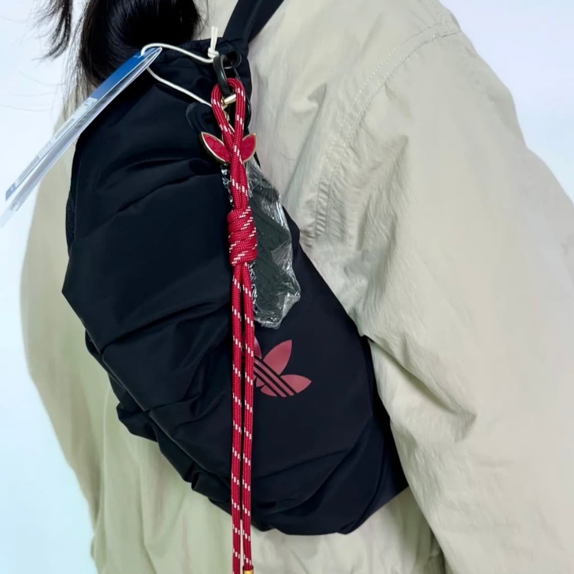 아디다스 차이니즈 뉴 이어 버전 클라우드 숄더백 스몰 블랙 (새상품) 상품이미지3