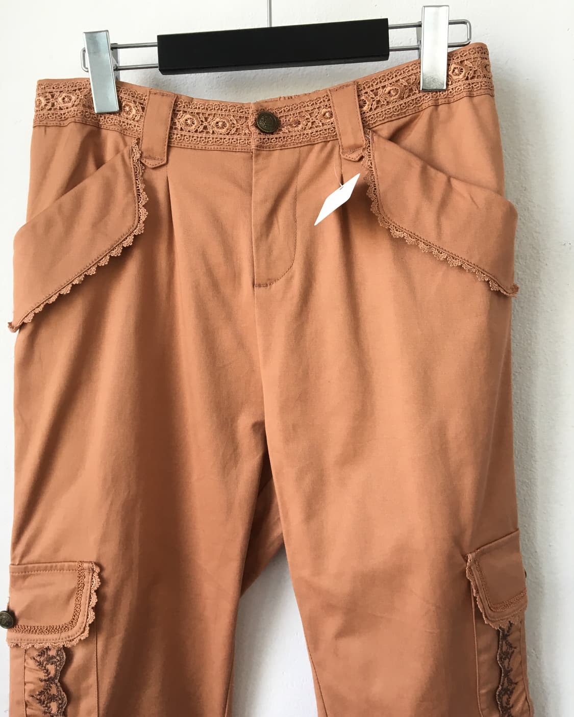 Axes femme lace trimming cago capri pant 상품이미지4