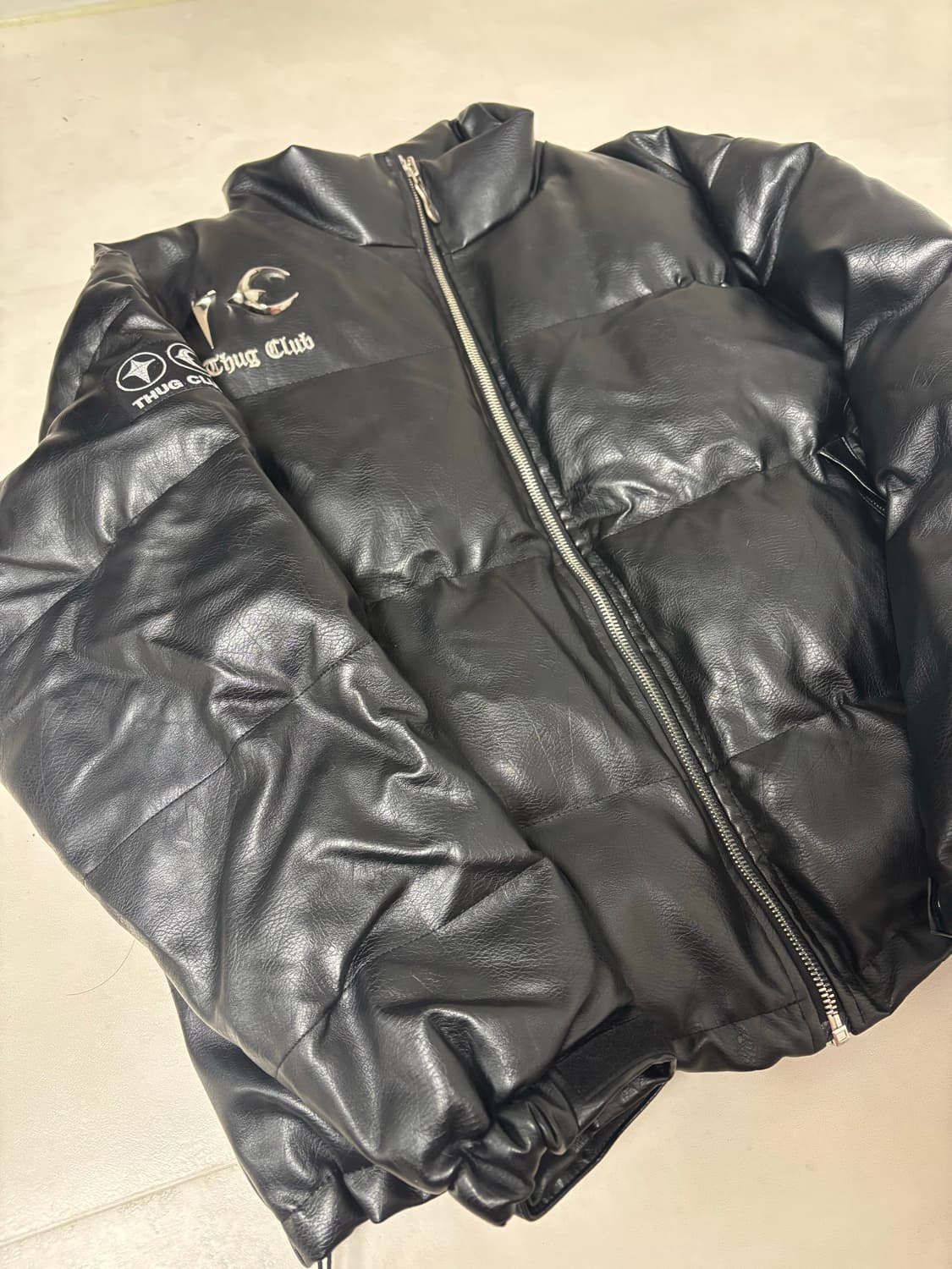 떠그클럽 패딩 판매합니다 상품이미지1