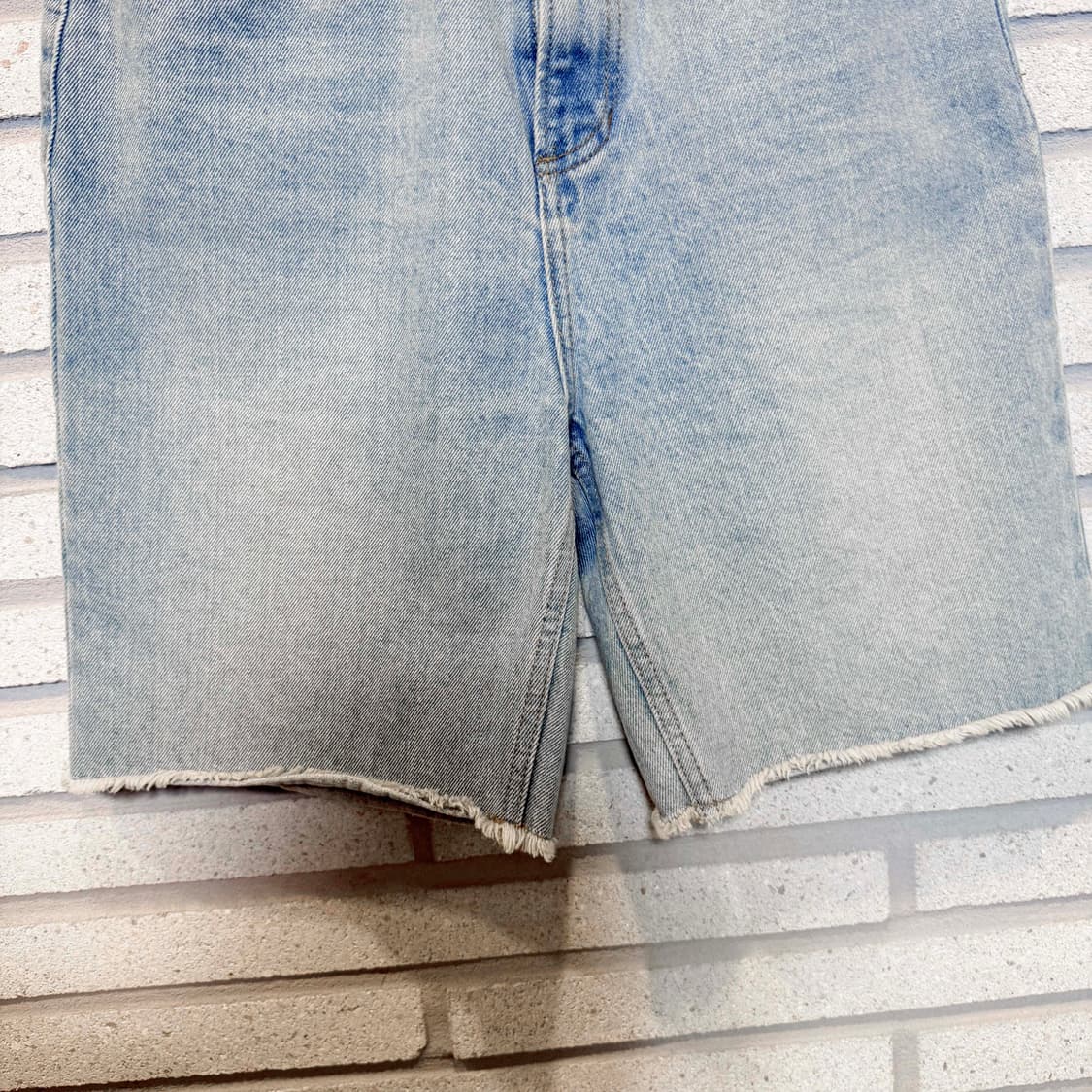 렉토 청 반바지 워싱 밑단 데미지 디테일 상품이미지4