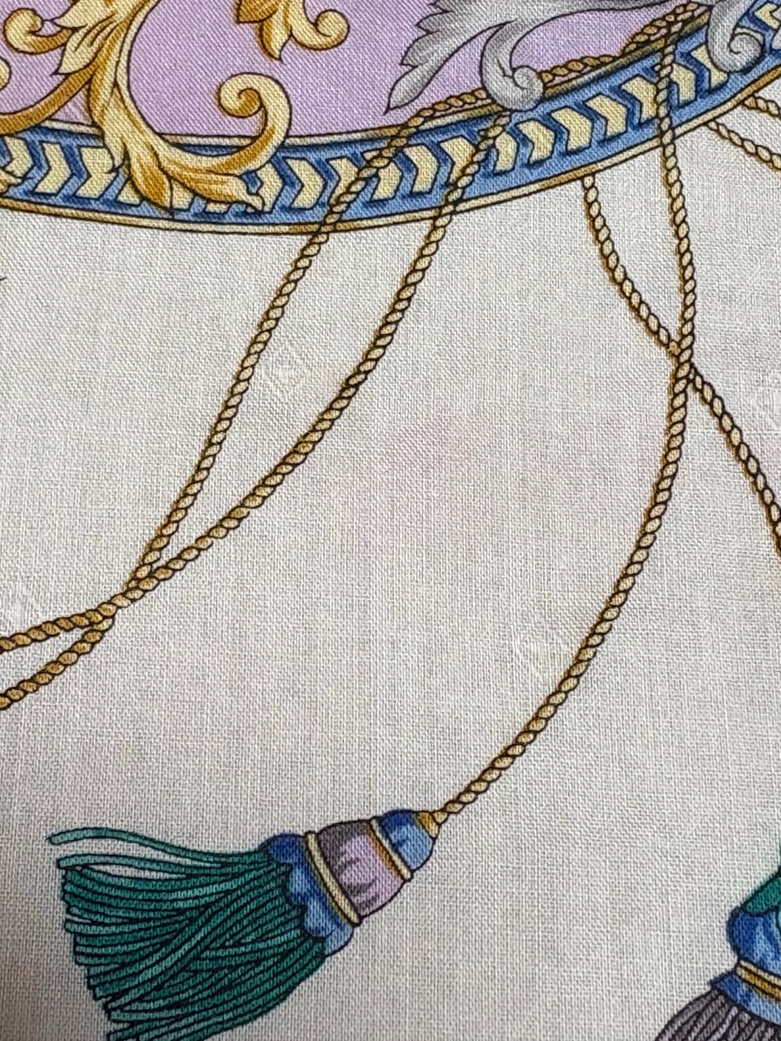 로벨타 디 카메리노 문장 패턴 대판 손수건/쁘띠스카프 상품이미지7