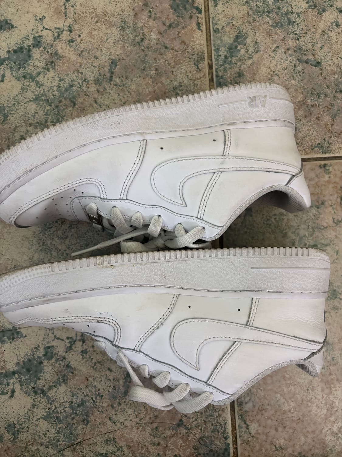 나이키 에어포스 240 상품이미지4