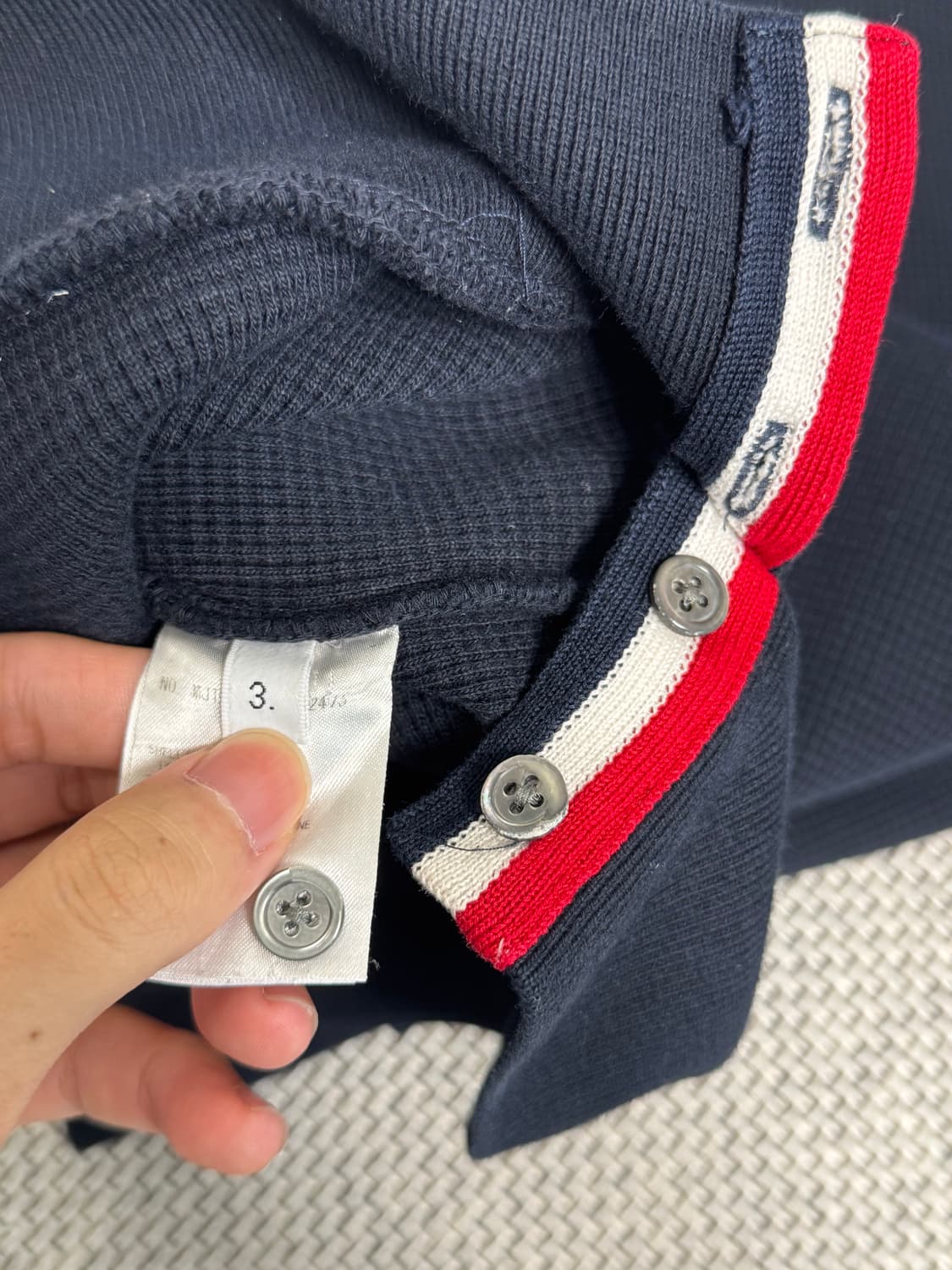 톰브라운 와플 니트 래글런 맨투맨  상품이미지7