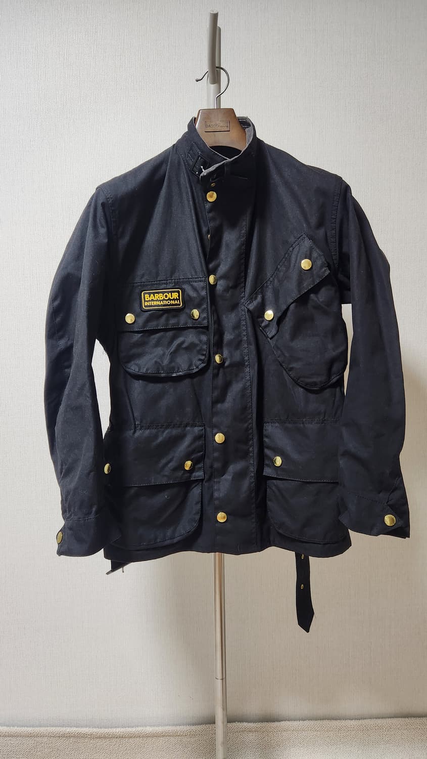 바버 인터내셔널 왁스자켓 38 (100) 상품이미지1