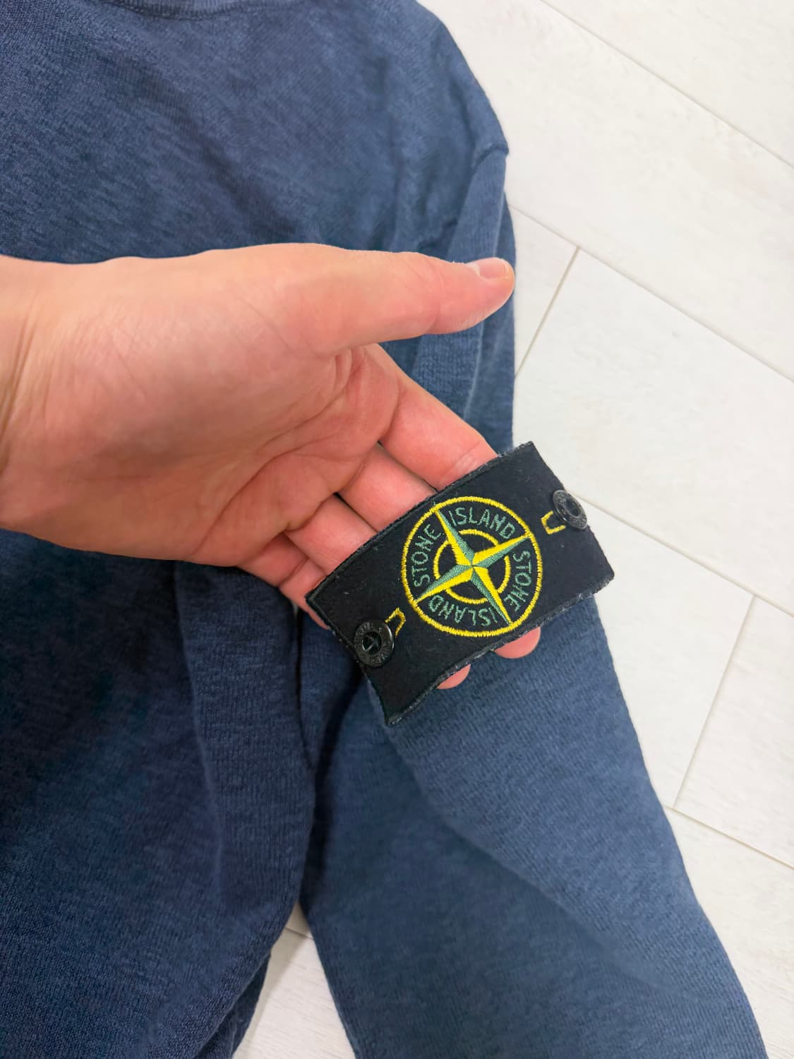 스톤아일랜드 니트 M  사이즈  상태 8.4/10  사진 찍고 절대 안입 상품이미지2