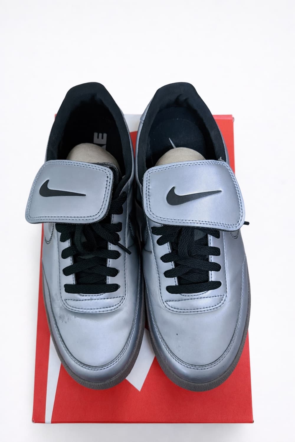 나이키 킬샷 2 프리미엄 티엠포 팩 메탈릭 쿨 그레이 블랙 상품이미지1