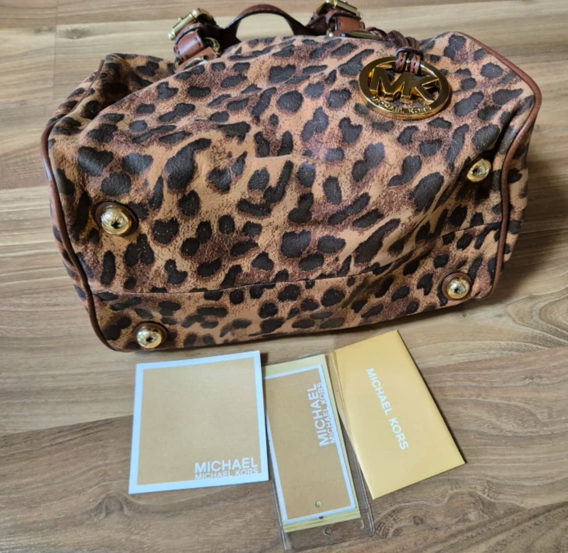 Michael kors 마이클 코어스 레어파드 호피 토트백  상품이미지3