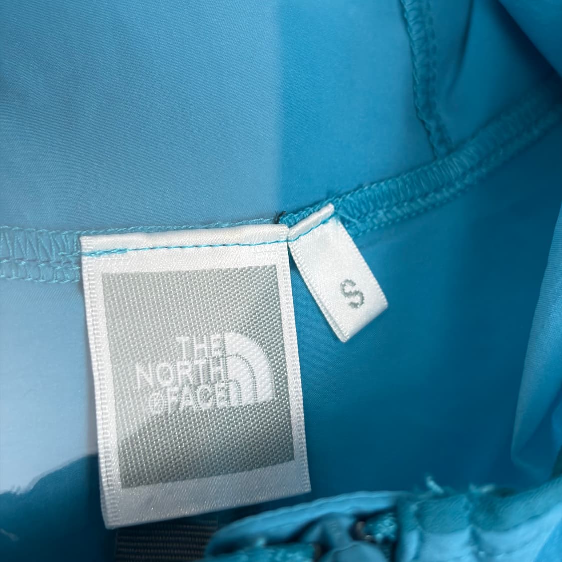 노스페이스 마운틴 소프트쉘 바람막이 자켓 상품이미지3