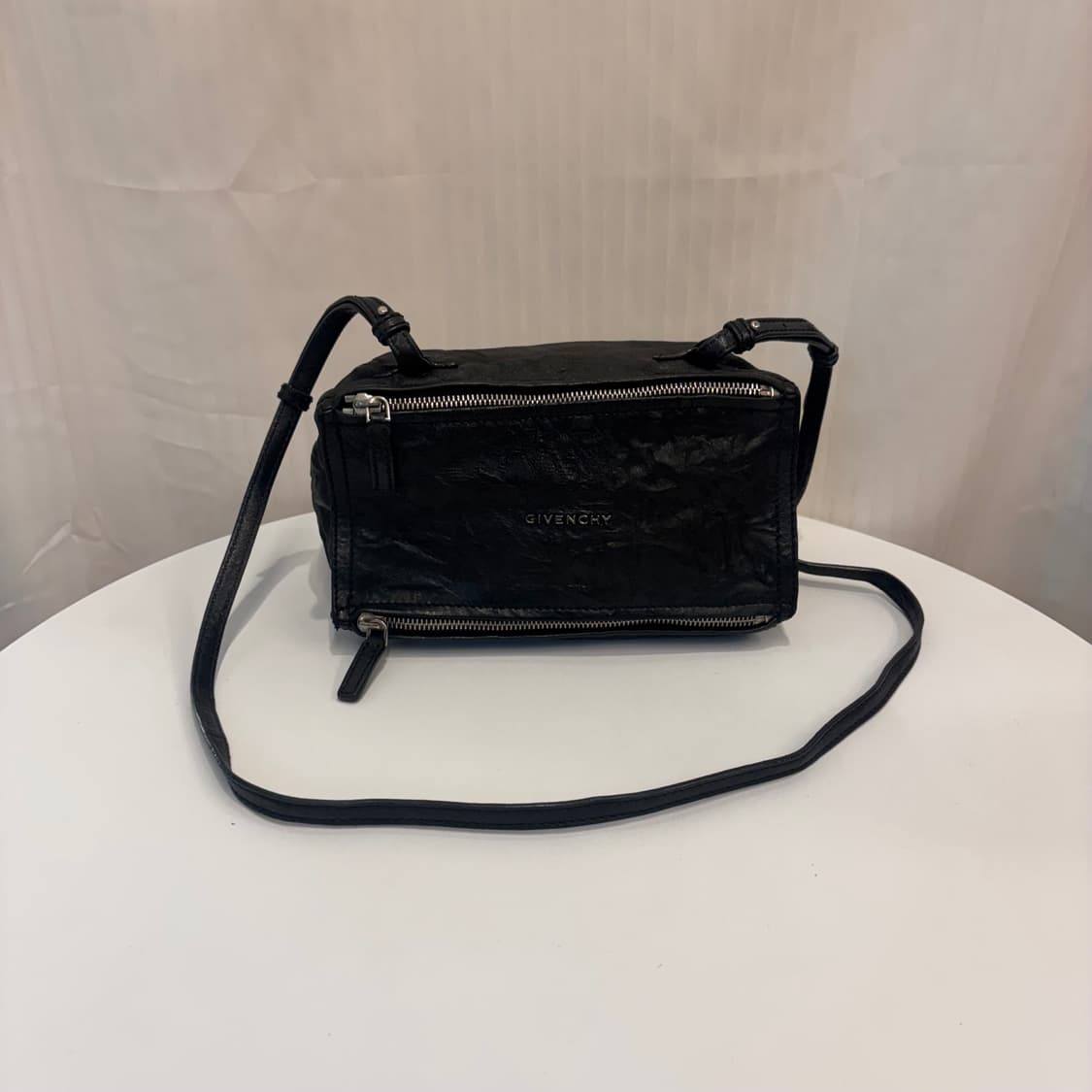 정품 지방시 판도라 링클 램스킨 미니     상품이미지1