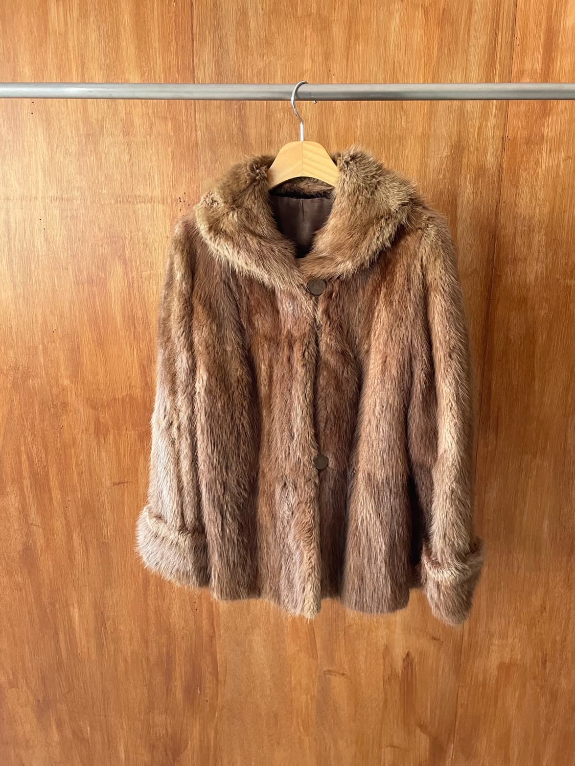 Classic brown plush fur coat 상품이미지3
