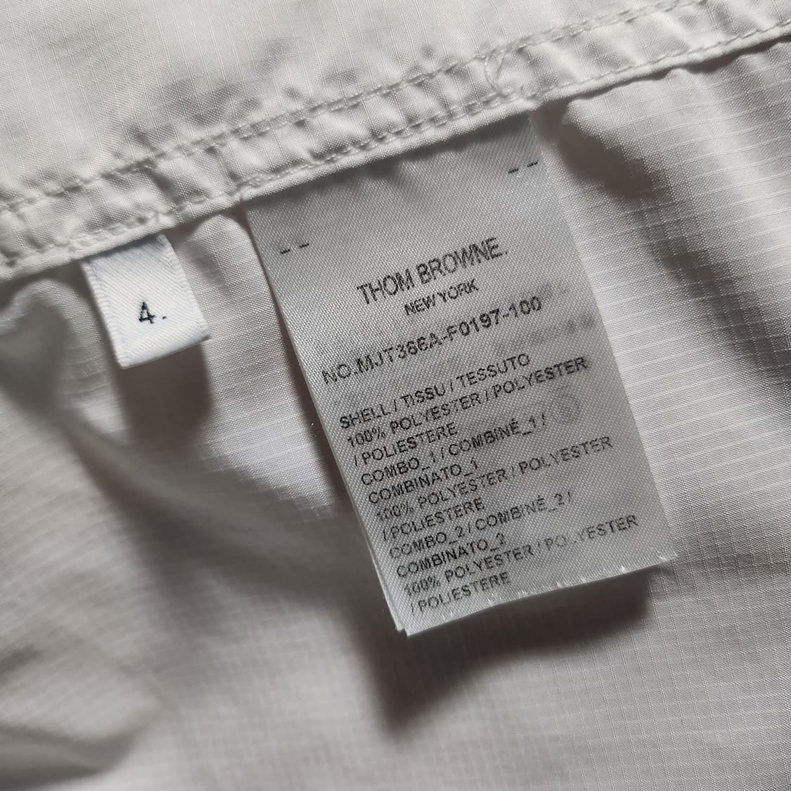 [새상품급]톰브라운 사선완장 립스탑 후드 바람막이 4사이즈 화이트 상품이미지5