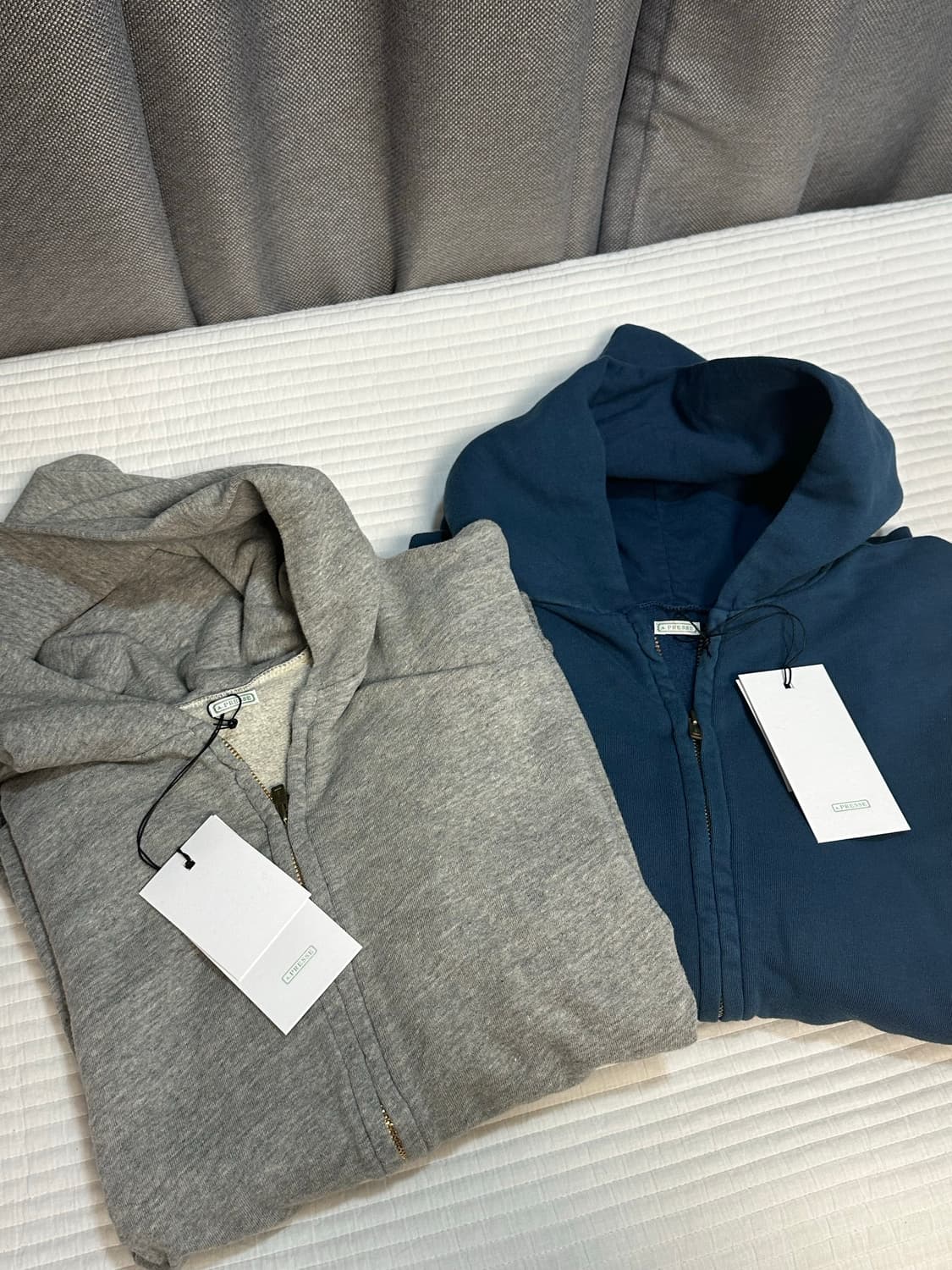아프레쎄 라이트웨이트 후드집업 블루/그레이 2,3사이즈 상품이미지1