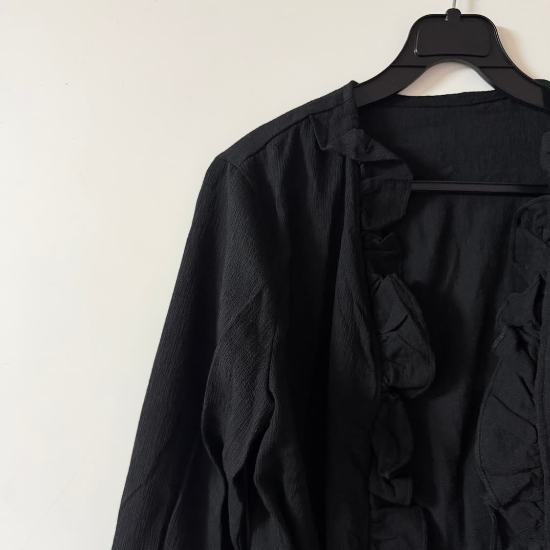 새상품 여자 프릴 블라우스 상품이미지3