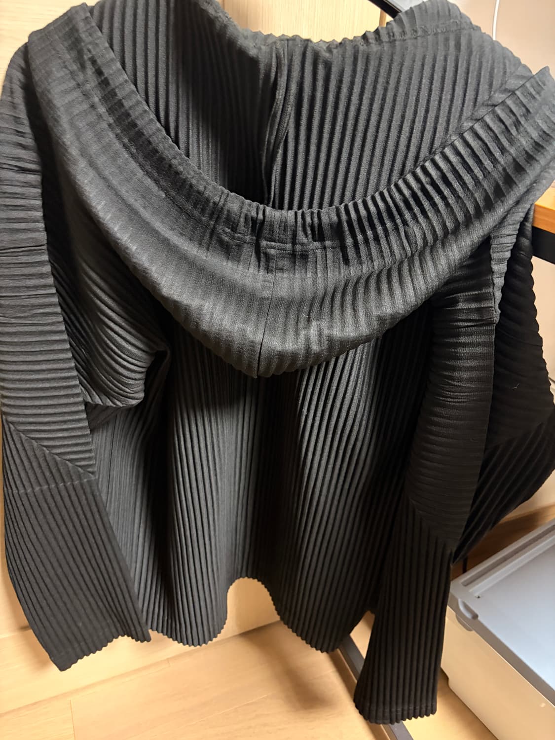 옴므플리세 후드집업 판매합니다 상품이미지2