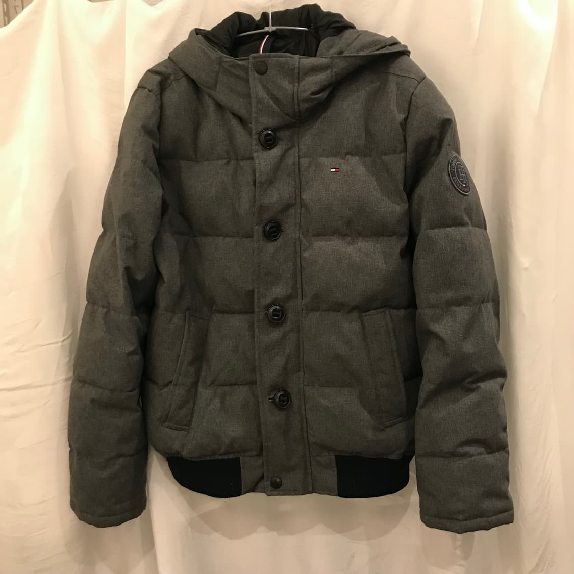 Tommy Hilfiger 타미힐피거 차콜 패딩 상품이미지3