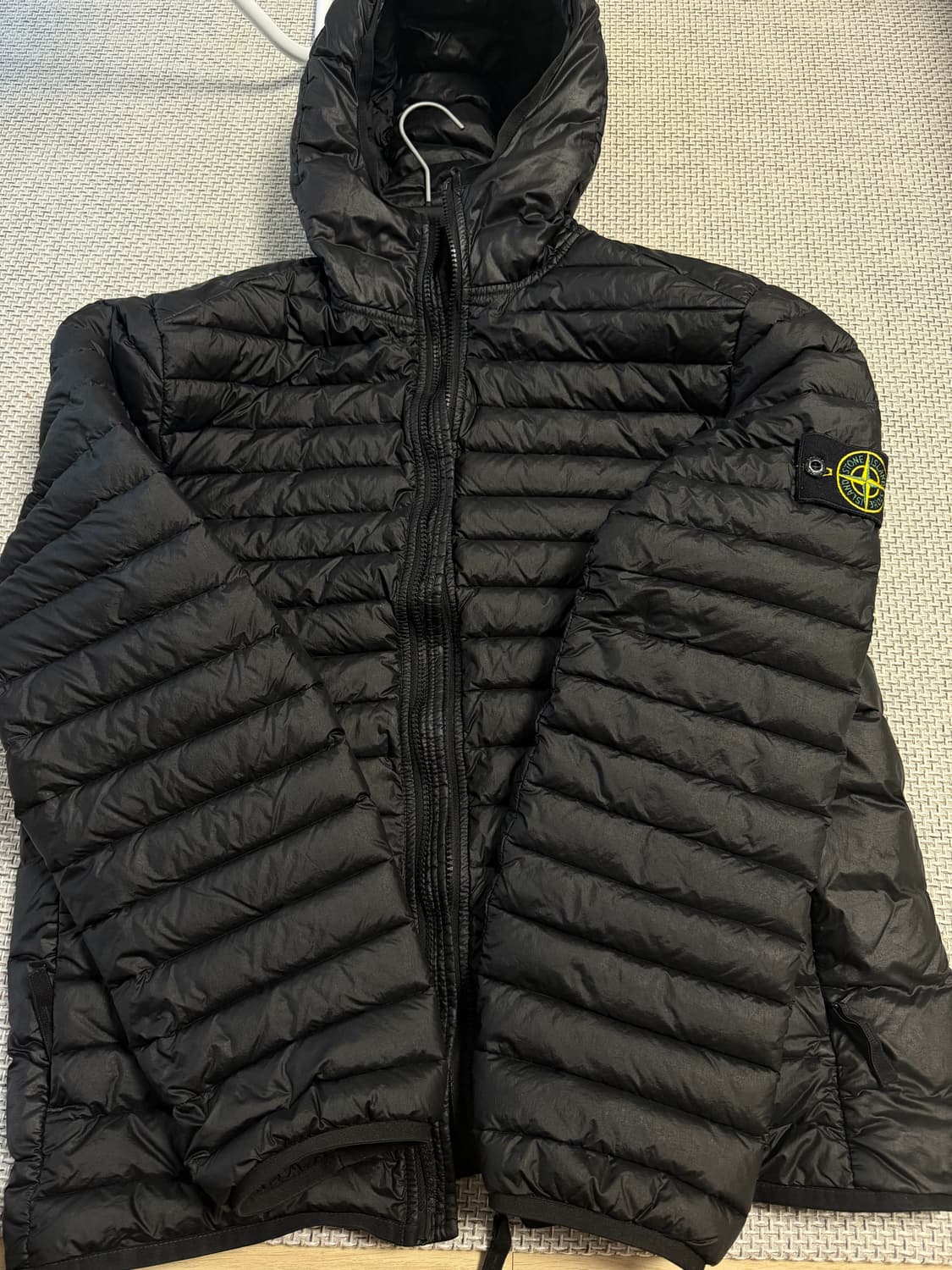 24fw 스톤아일랜드 룸 우븐 체임버스 경량패딩 L 상품이미지1