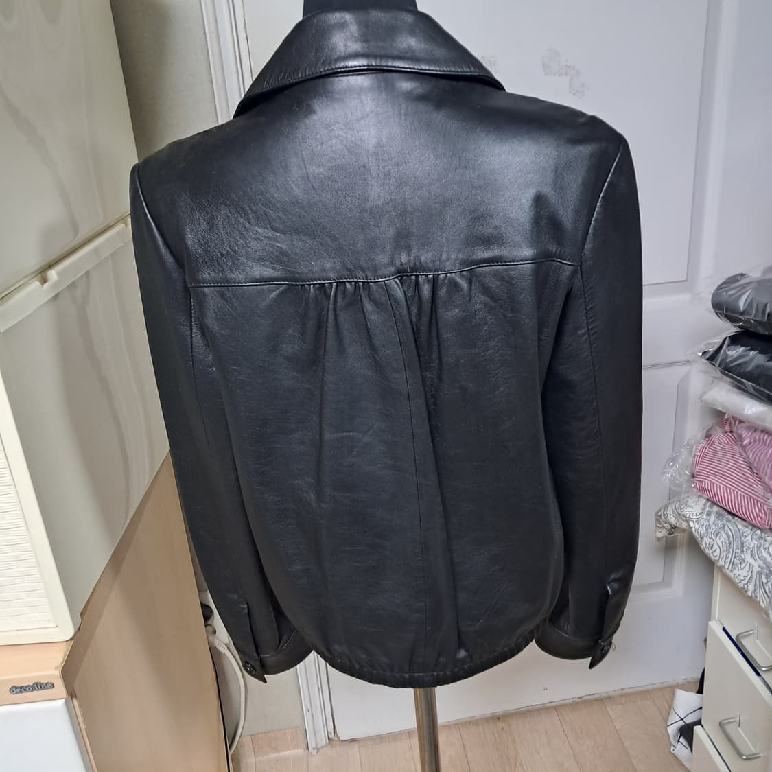 블랙 양가죽 자수 리얼가죽 자켓 55사이즈 상품이미지3
