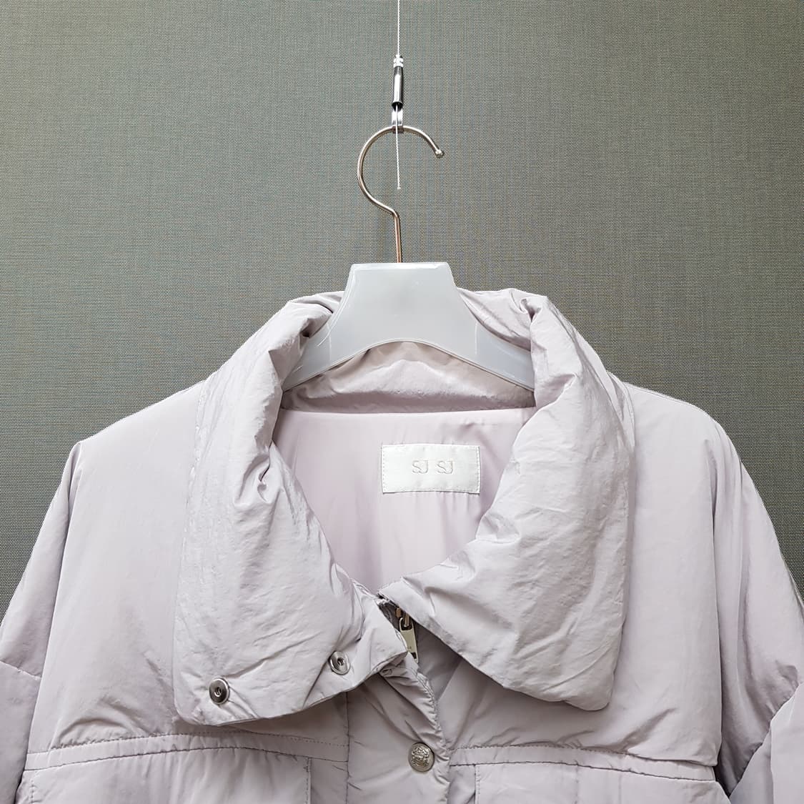 한섬 SJSJ 2023 하이넥 드롭 구스패딩  82-94-160사이즈 상품이미지4