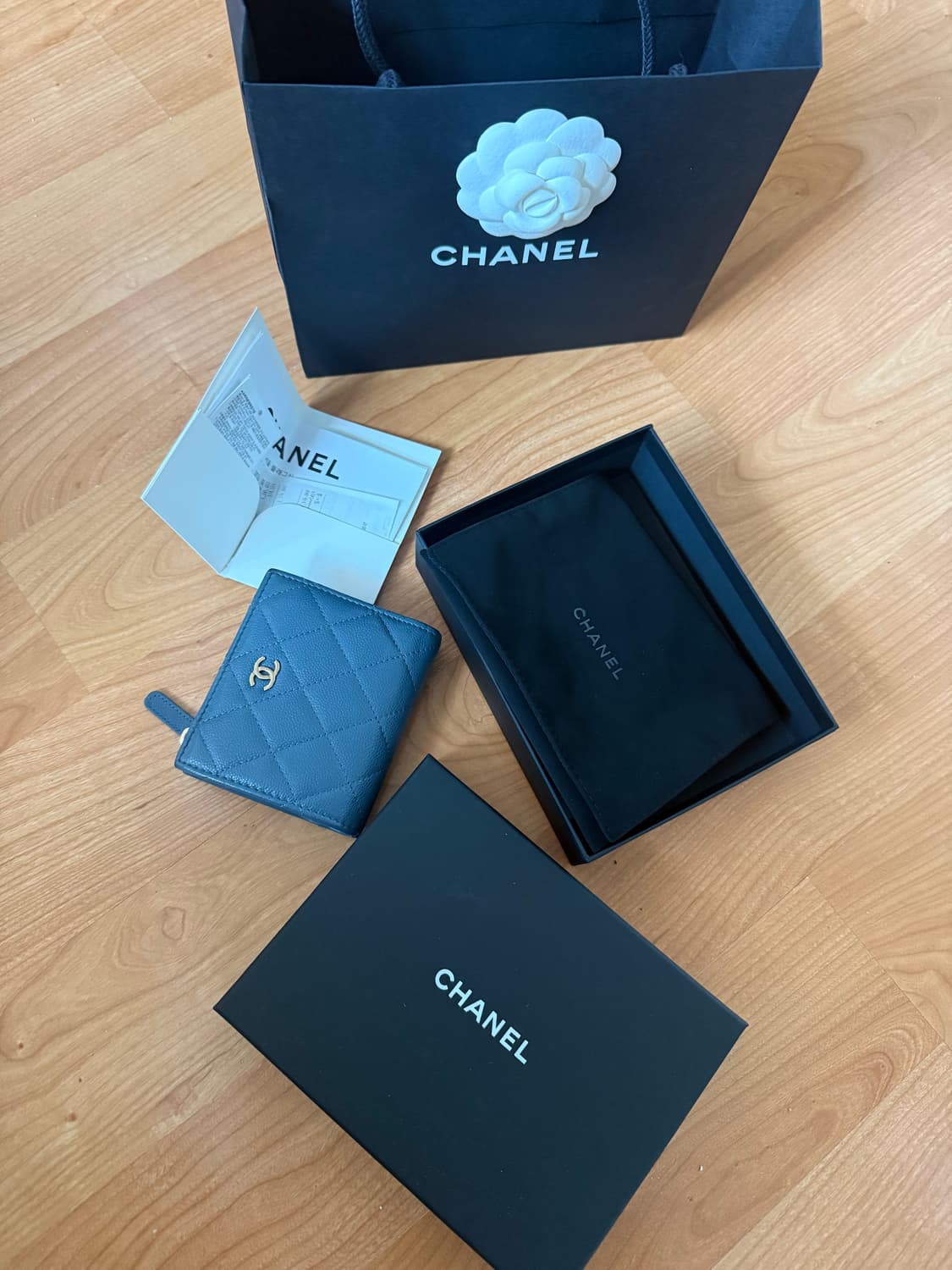 샤넬 반지갑 상품이미지2